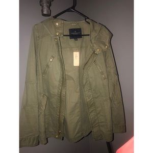 AE size Medium Army Green Cargo Jacket